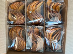 Мясо курицы по-кавказски: Ресторанные гренки с красной икрой