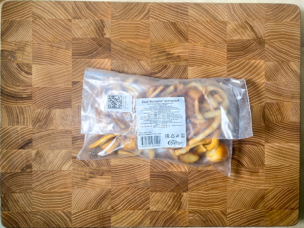 Сыр 150 гр ГОРНЫЙ СЫРОВАР (Ассорти копчёный) в Нижнем Новгороде